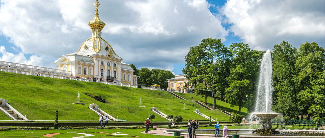 Untere Park, Peterhof, Russland