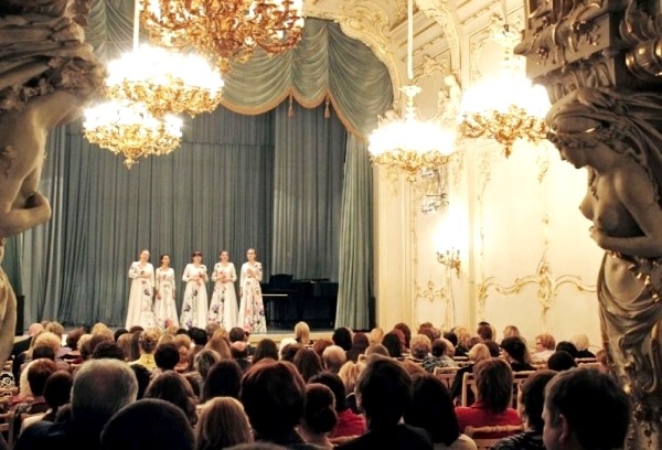 Silvesterball im Palast des Großfürsten Wladimir